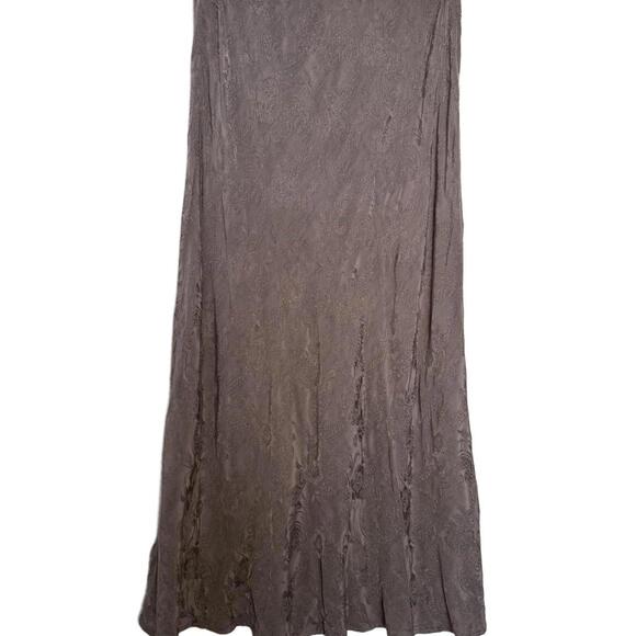 Taupe Textured Long Women's Skirt - Picture 2 of 6